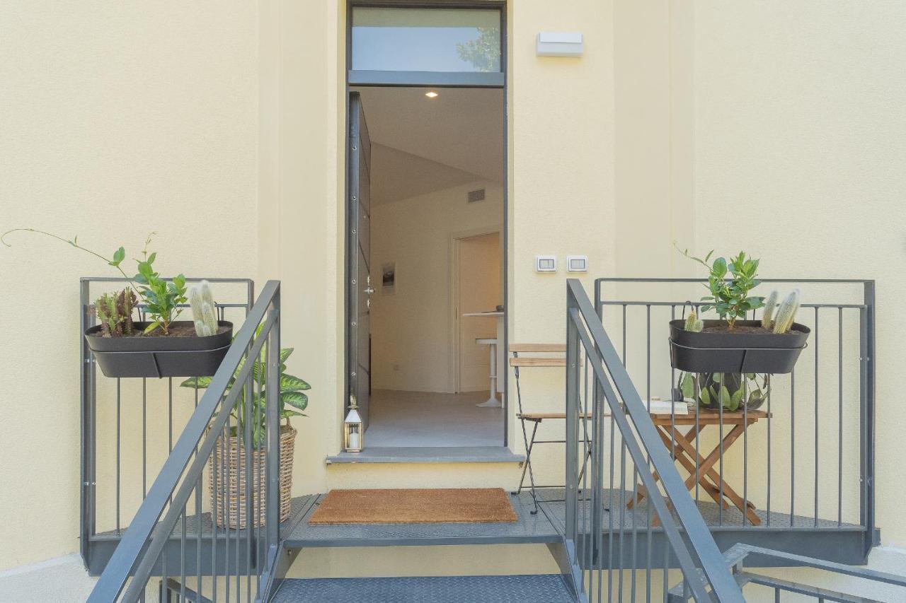 Ginepro & Salvia Apartments In Como By Rent All Como Kültér fotó